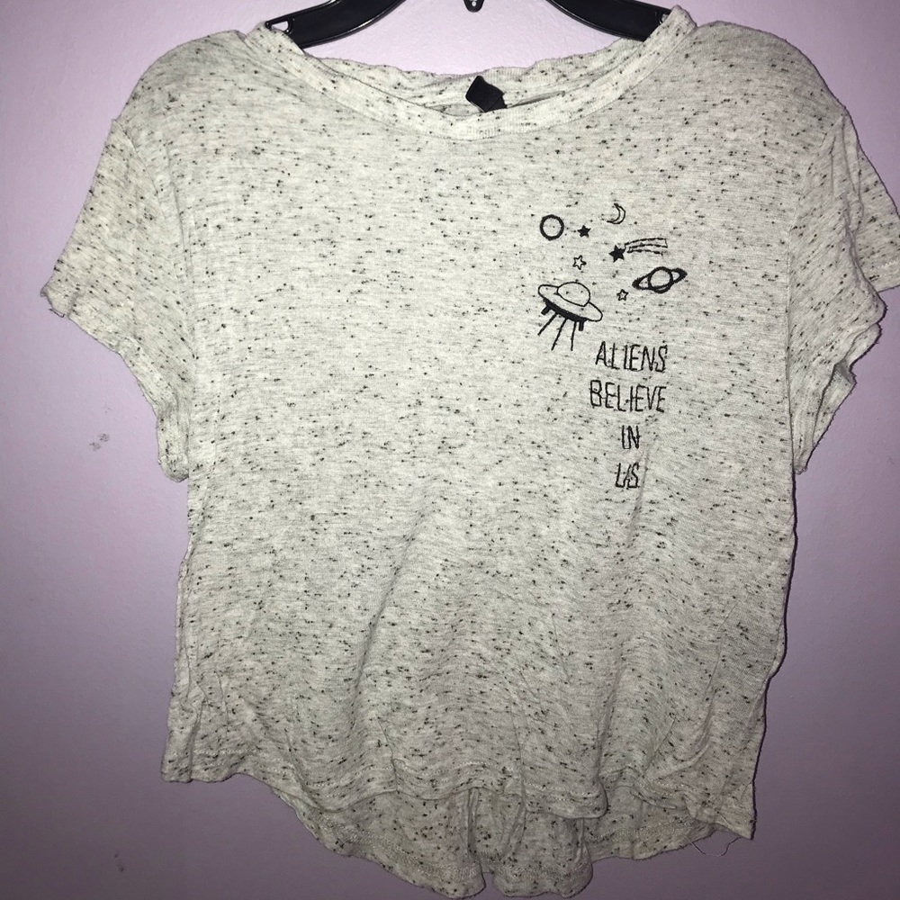“Aliens believe in us”crop top